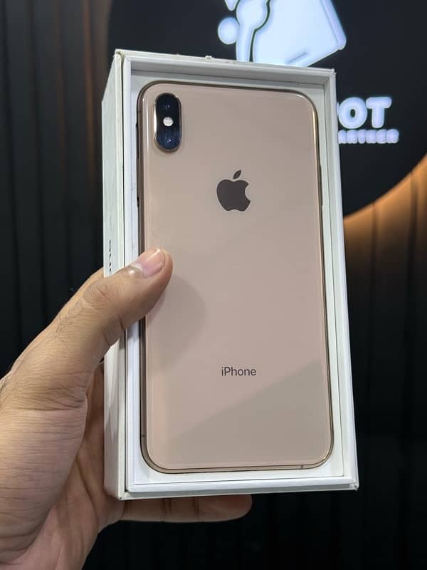 Iphone xs max Gold dual sim pta approved with box    11 12 13 14 15 16 0