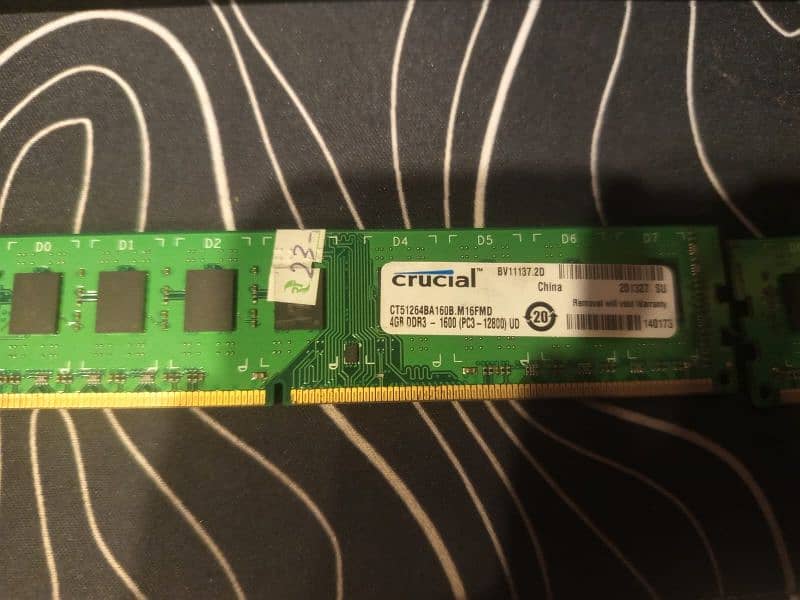 Crucial 8gb ddr3 rams 2 sticks 1