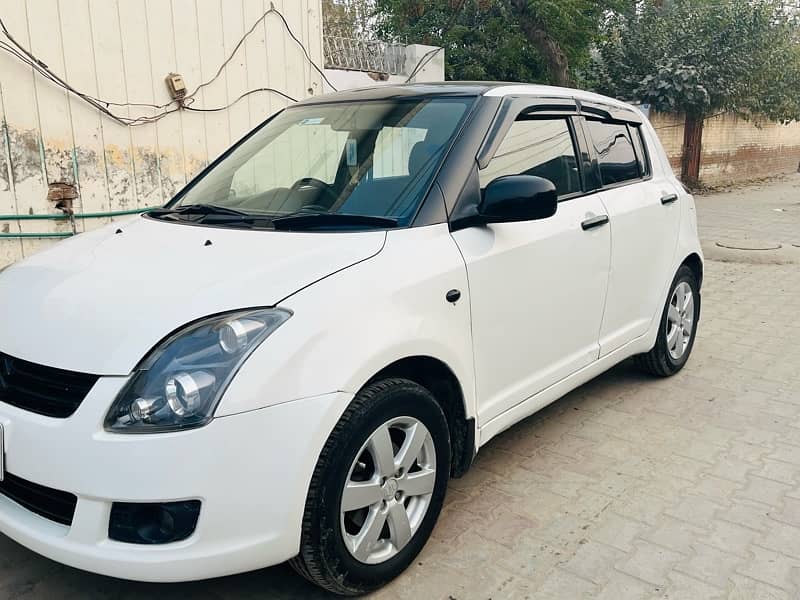 Suzuki Swift 2011 4