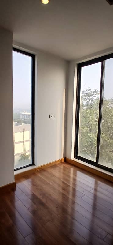 Ultra Modern Semi Furnished Apartment For Rent In Gulberg iii, 35