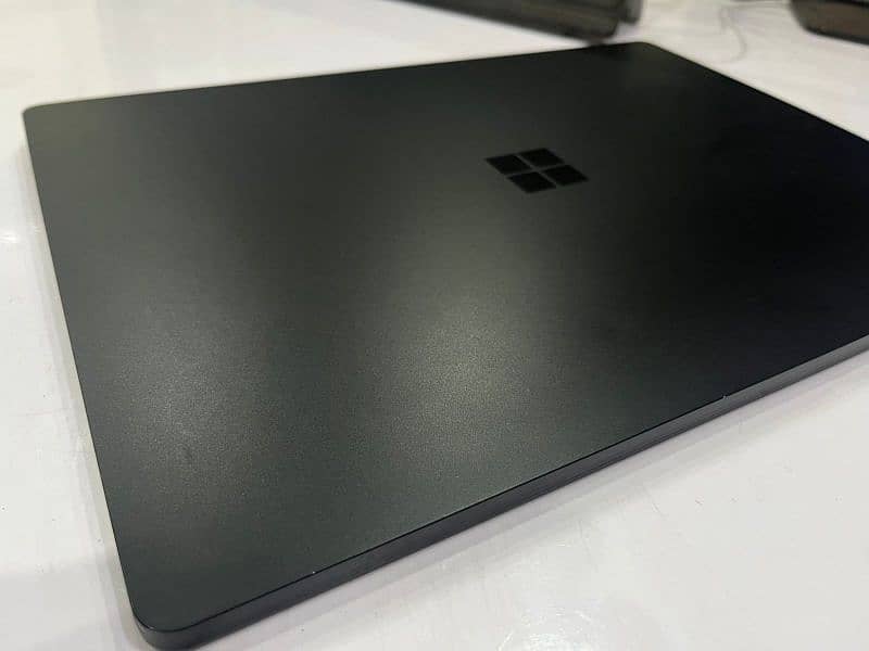 Microsoft Surface Laptop 3 Core i7 10th 32gb ram 1TB ssd fresh import 1