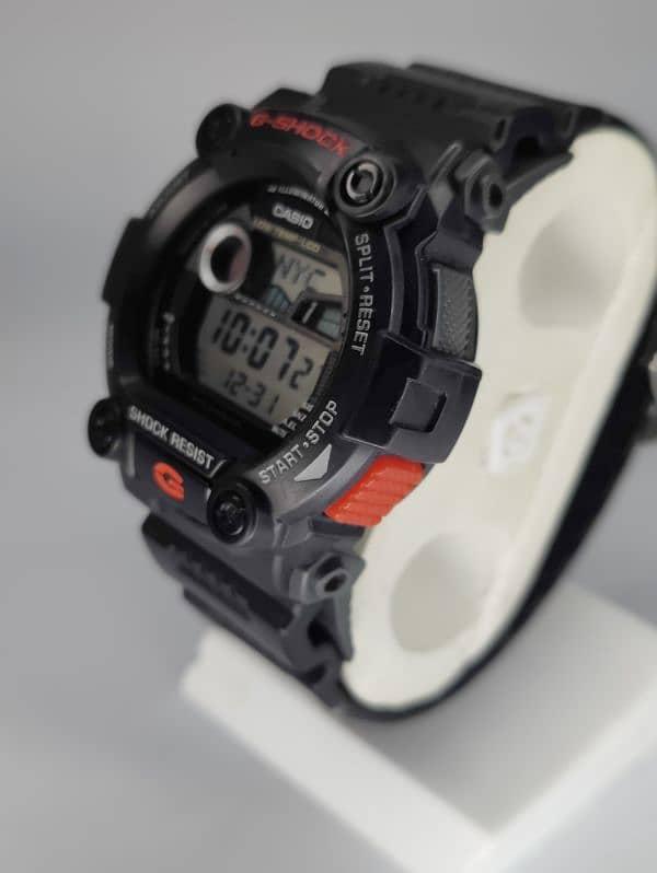 Casio G-Shock Illuminator 2