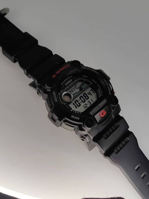 Casio G-Shock Illuminator 4