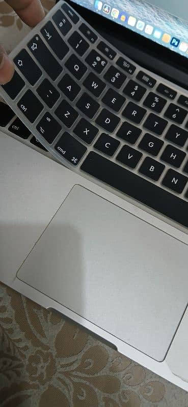 Macbook pro 2014 mid for sale or exchange with I phone 2