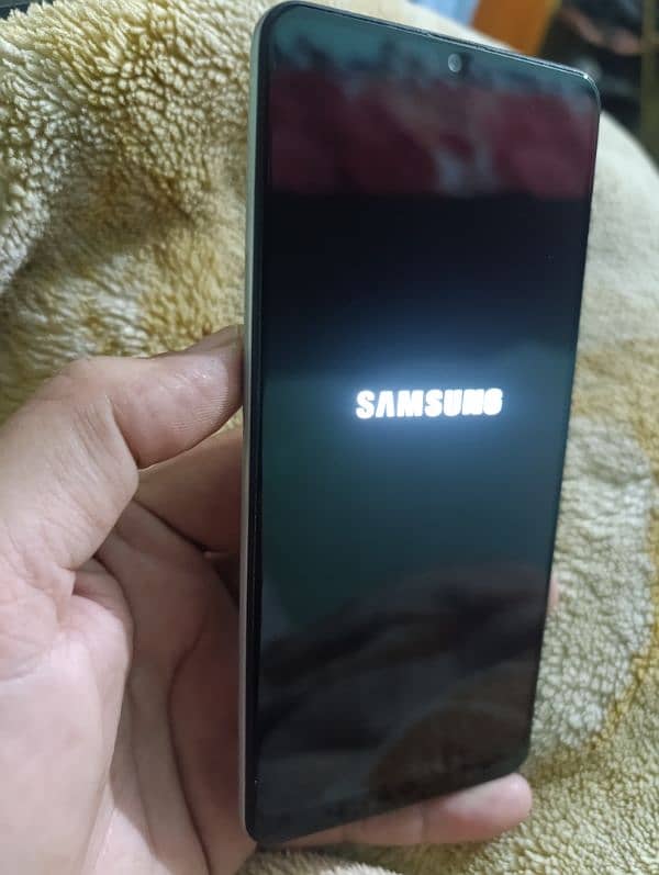 Samsung Galaxy a31  10/10. condition 4