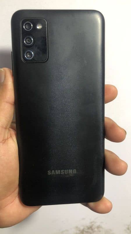 I am selling Samsung A03s all ok. . . 03289203346 5