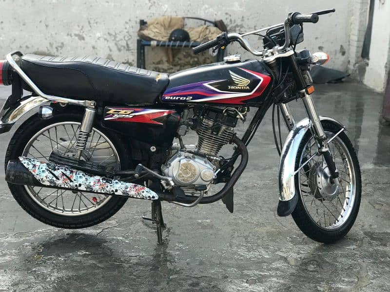 Honda CG 125 2017 3