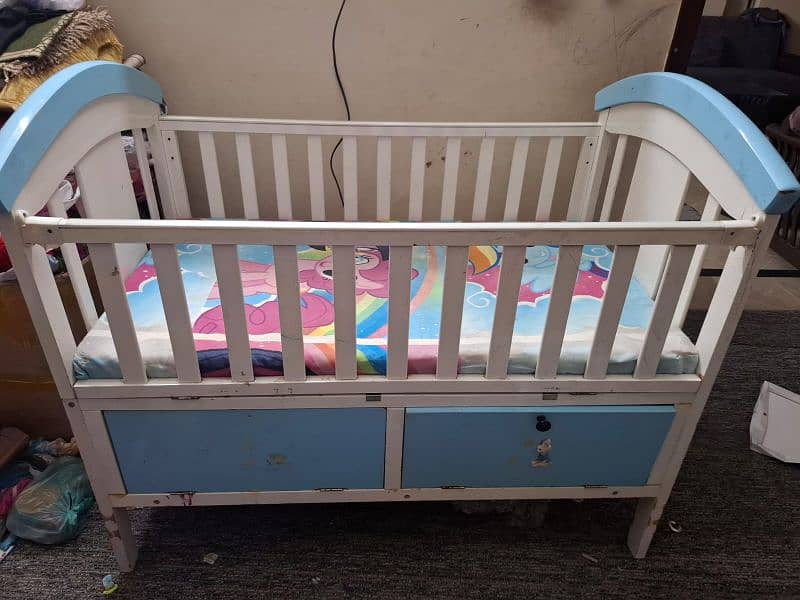 baby cot size 2 x 4 feet with matress 0