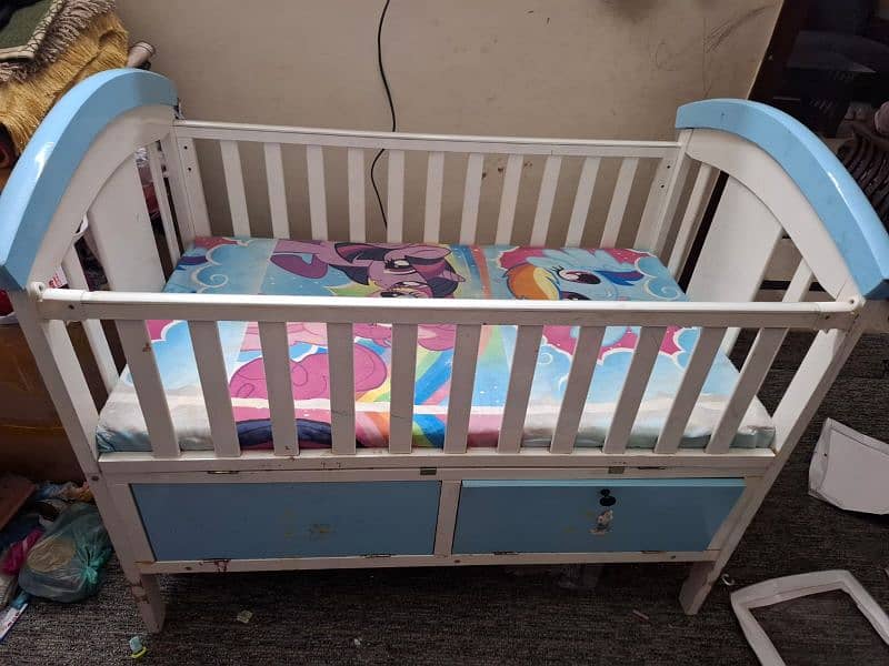 baby cot size 2 x 4 feet with matress 2