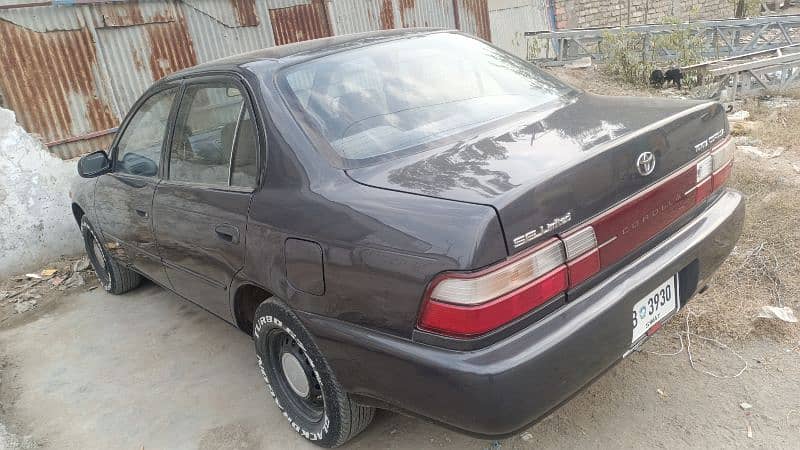 Toyota Corolla 1998 4