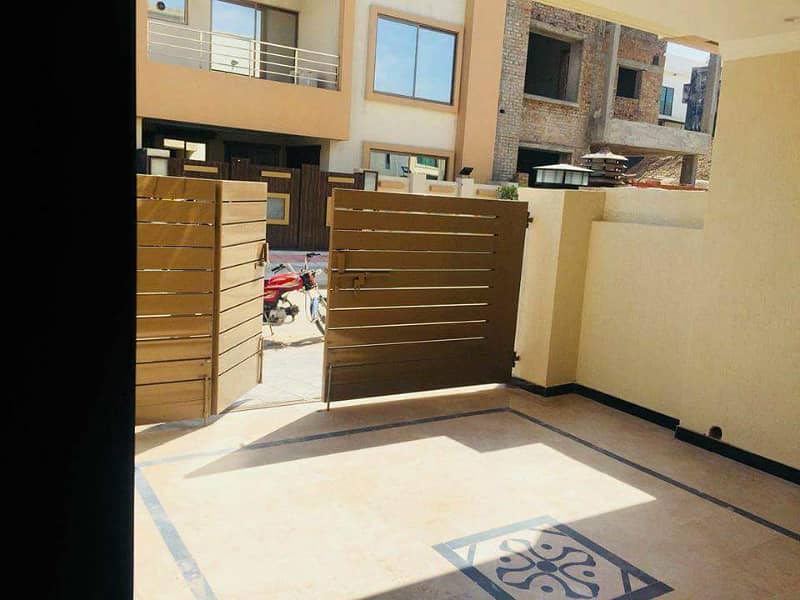 4 Bedroom Attach Washroom House 8 Marla Size 30x60 Islamabad G 13 Available 18