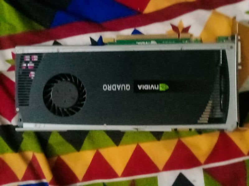 nvidia quadro 4000 2gb ddr5 256 bits 1