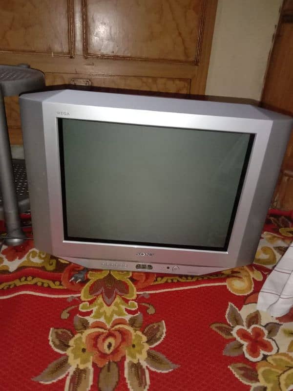 Sony Tv sale now 29 inch screen all is ok sale now 7000 0