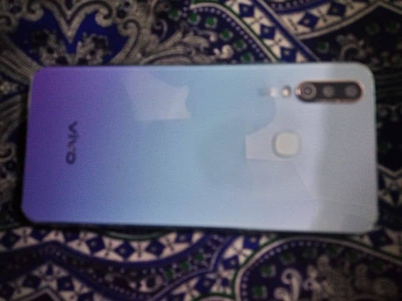 Vivo y17 Dual sim 8/256 1