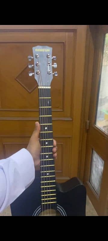 beginner guitar  black color 1