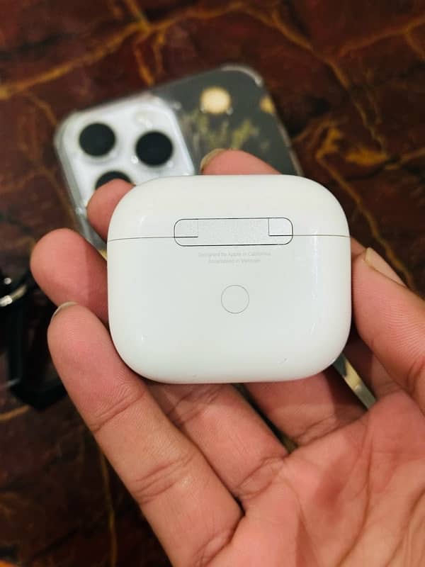 Apple air pods 3rg gen 6