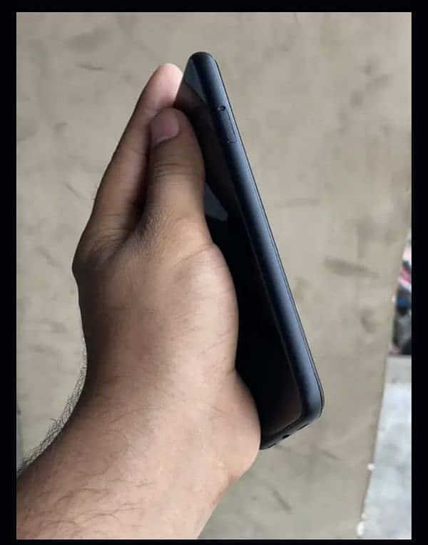 GOOGLE PIXEL 4 BLACK COLOR or EXCHANGE POSSIBLE 6