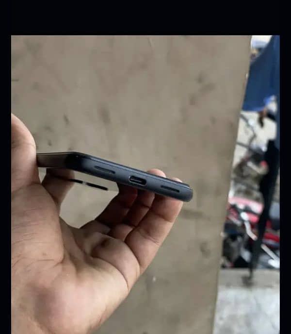 GOOGLE PIXEL 4 BLACK COLOR or EXCHANGE POSSIBLE 7