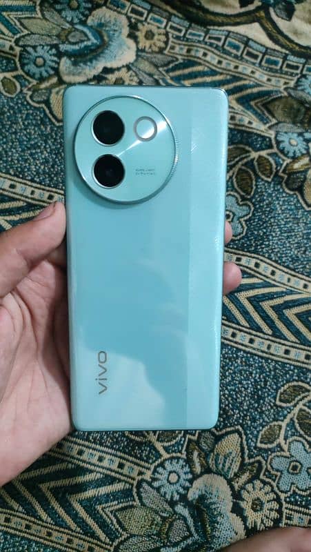 Vivo V30e 10/10 condition all ok guarantee 1