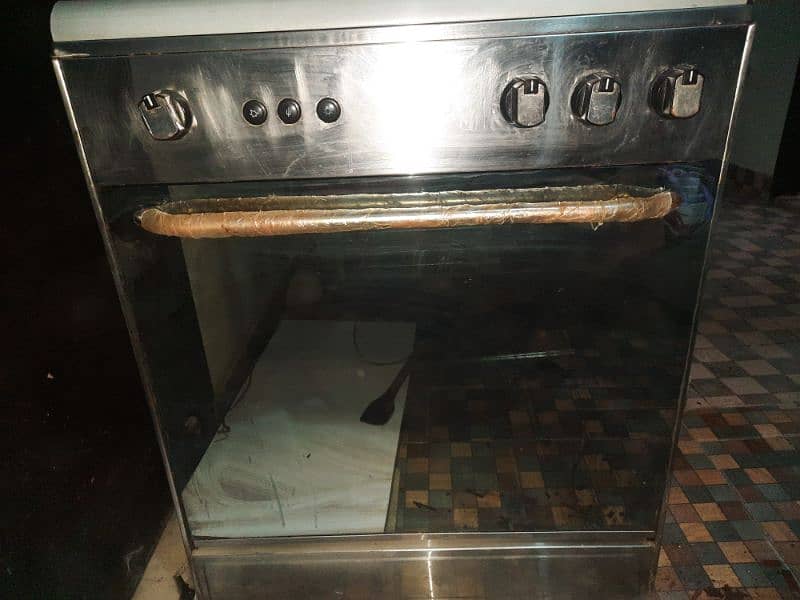 Slightly Used Oven for sale 4