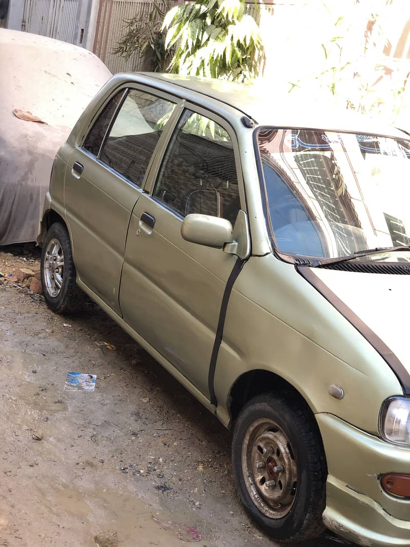 Daihatsu Cuore 2004 1