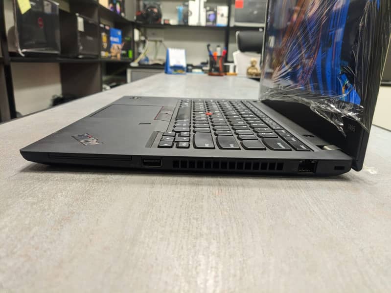 Lenovo Thinkpad T495  Processor: Ryzen 5 3500u 1