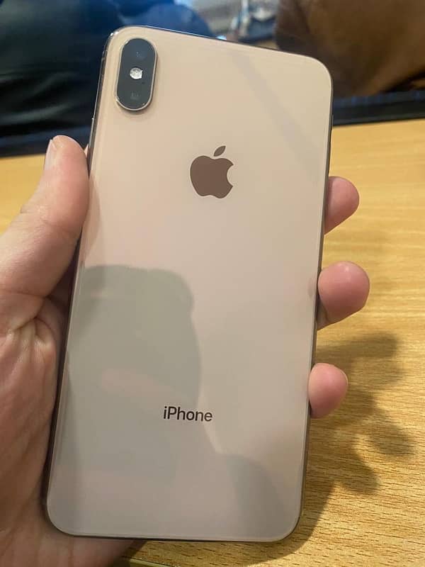 iPhone XS MAX 1