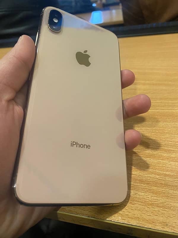 iPhone XS MAX 6