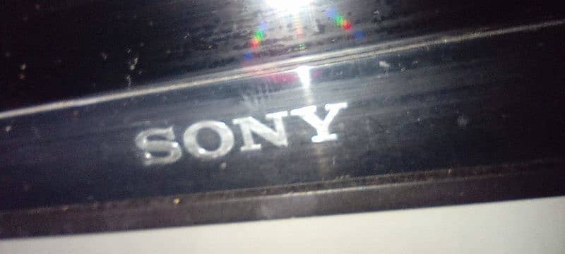 Sony 32 inch LeD only half damage 2