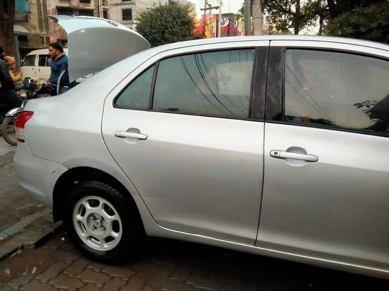 Toyota Belta 2010 18