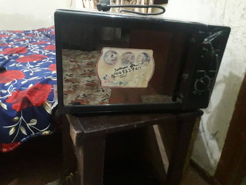 Gaba National Microwave oven 2