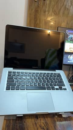 Macbook Pro 2012  13.3 inches 8/128 SSD