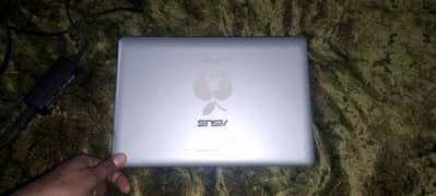 Asus  1215n beautiful laptop