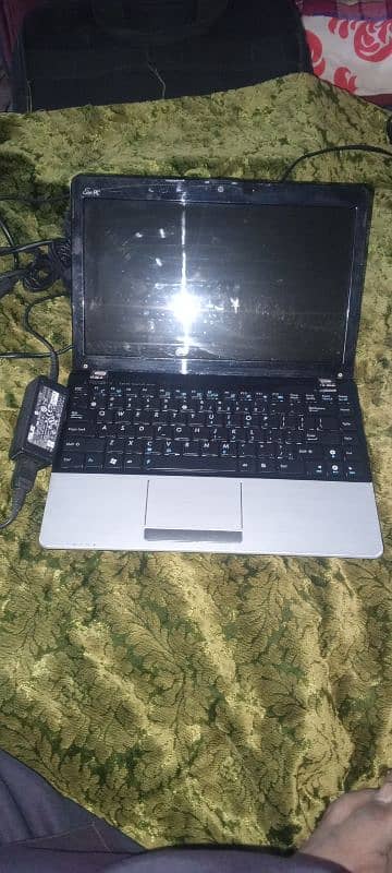 Asus  1215n beautiful laptop 10