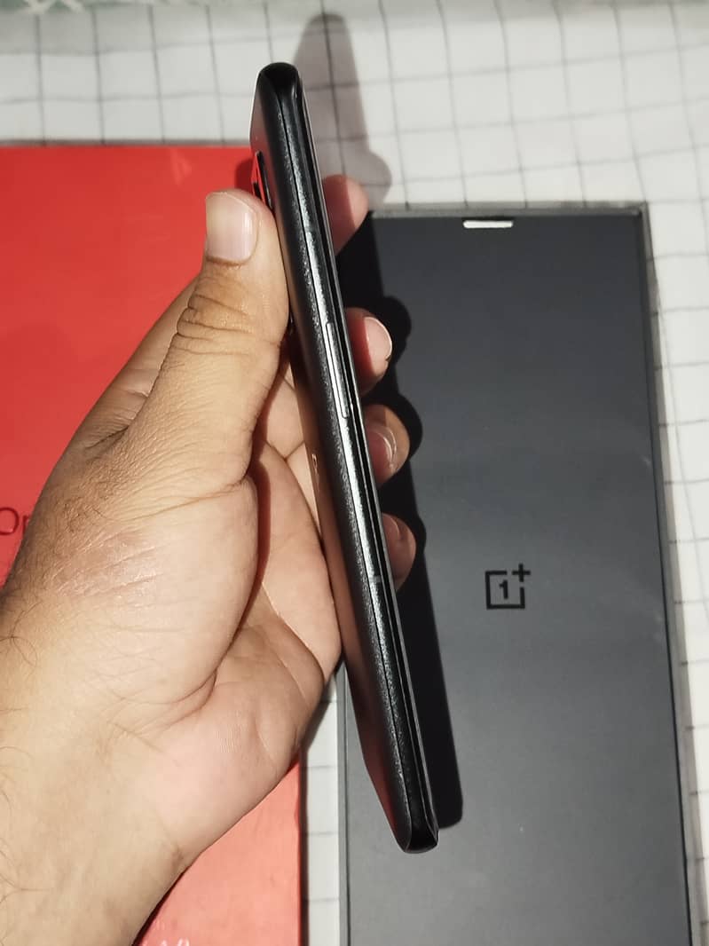 One Plus 10 Pro 5G 1