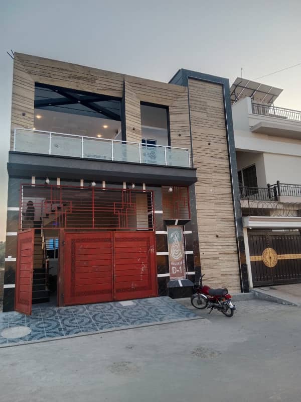 Gulbarg Avenue yazman road New brand Spanish 5 marly proper double story house for sale 1