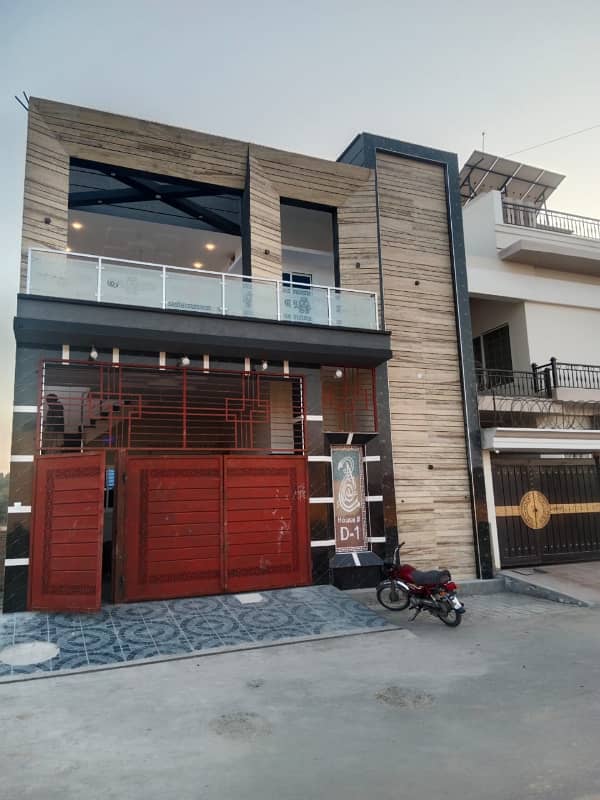 Gulbarg Avenue yazman road New brand Spanish 5 marly proper double story house for sale 8