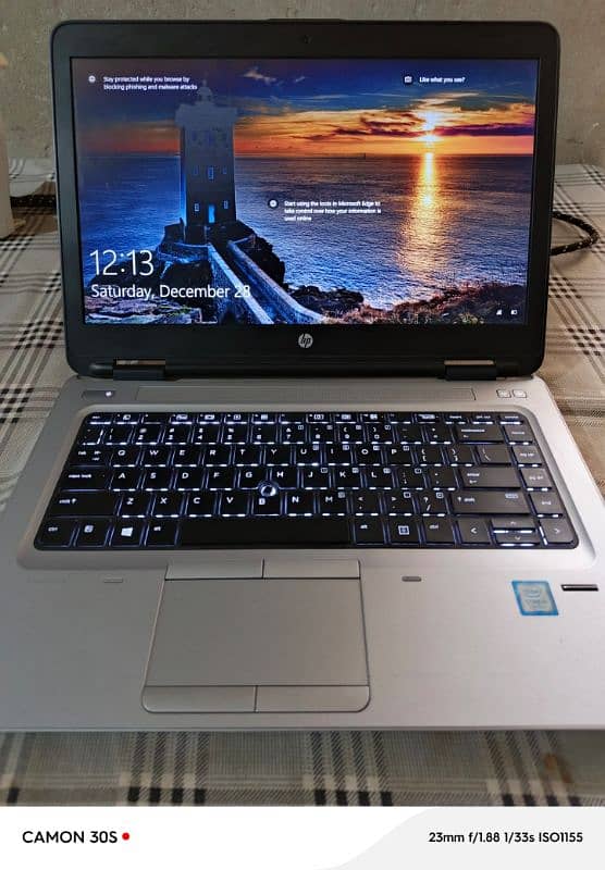 HP i5 7th gen. . . 8gb DDR4 ram. . . 128ssd. . . 512hdd 1