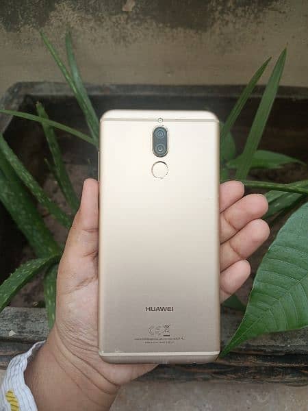 Huawei mate 10 lite 4/64 condition  10/8 7