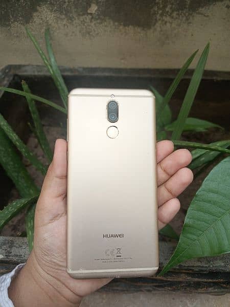 Huawei mate 10 lite 4/64 condition  10/8 8