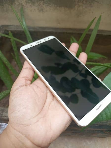 Huawei mate 10 lite 4/64 condition  10/8 10