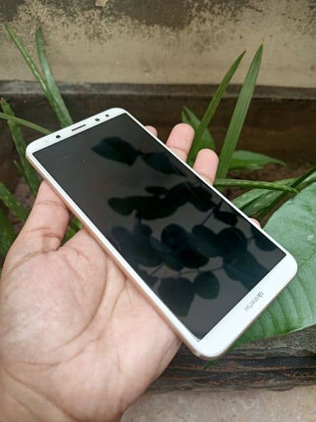 Huawei mate 10 lite 4/64 condition  10/8 11