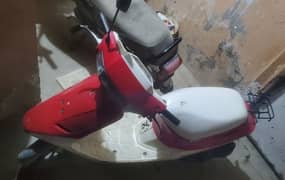 02 Stroke Scooty for sale