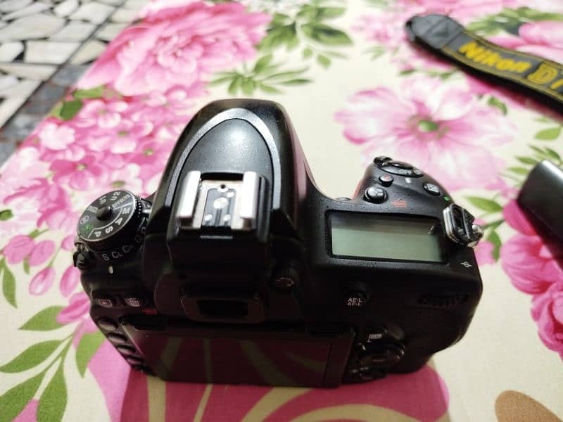 Nikon d 750 body only 4