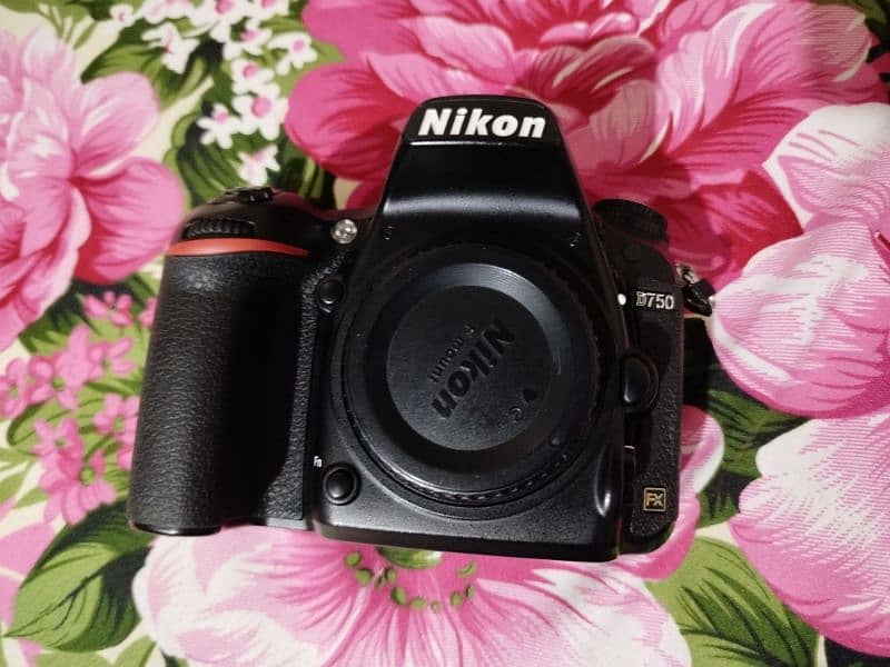 Nikon d 750 body only 8