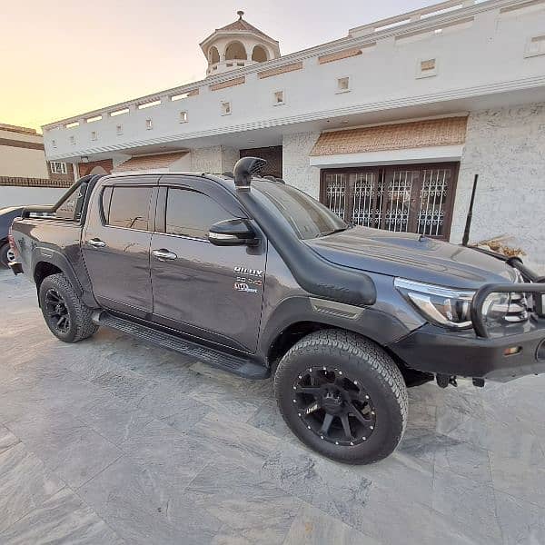 Toyota Hilux 2017 12