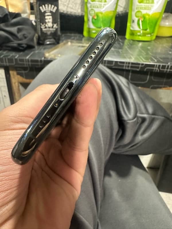 iphone 11 pro PTA APPROVED 4