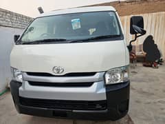 toyota hiace dx