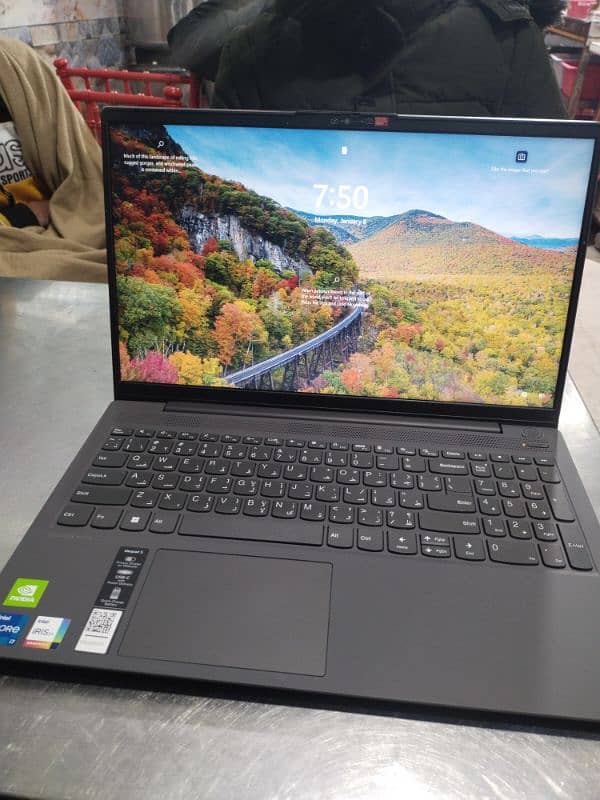 Lenovo IdeaPad i7 11 gen 6