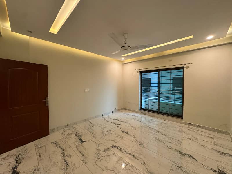 Jameel Sons Real Estate Offers 10 Marla Flat Is Available For Rent In Askari 11 Sector D At Super Hot Location The Flat Has Proper 3 Bedrooms With Attached Washrooms 27